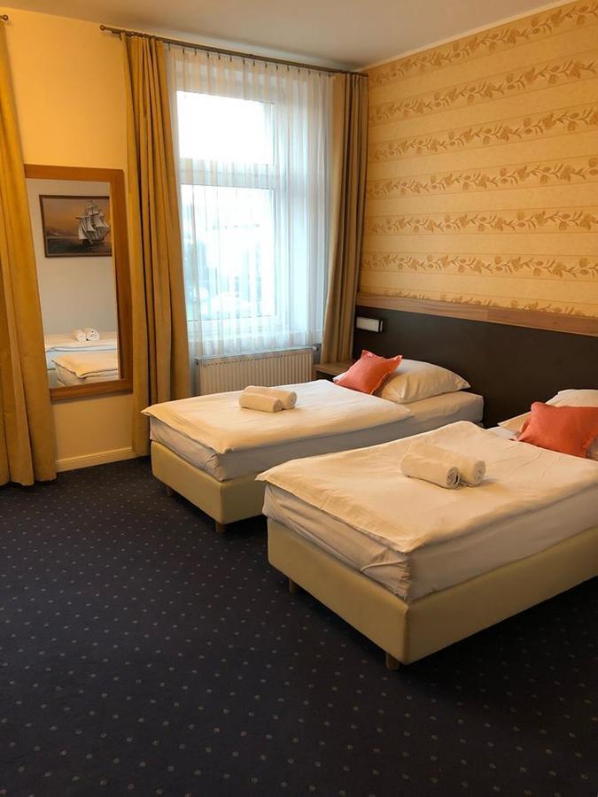 Villa Zagorze Румя Екстериор снимка